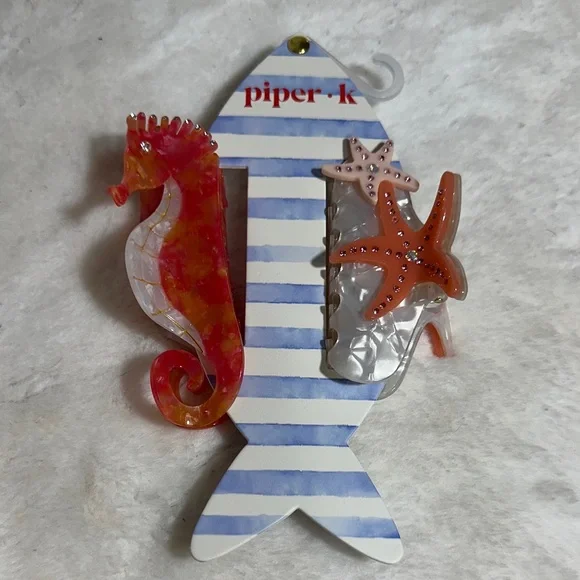 Piper K set of 2 seahorse and starfish hair claw clips - Picture 1 of 2